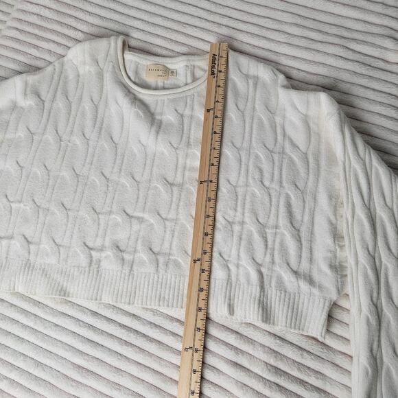 Dreamers by Debut White Cropped Sweater M/L Soft Stretchy Cozy Holiday Capsule - Picture 4 of 8